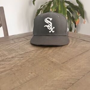 New Era fitted cap size 7 1/4